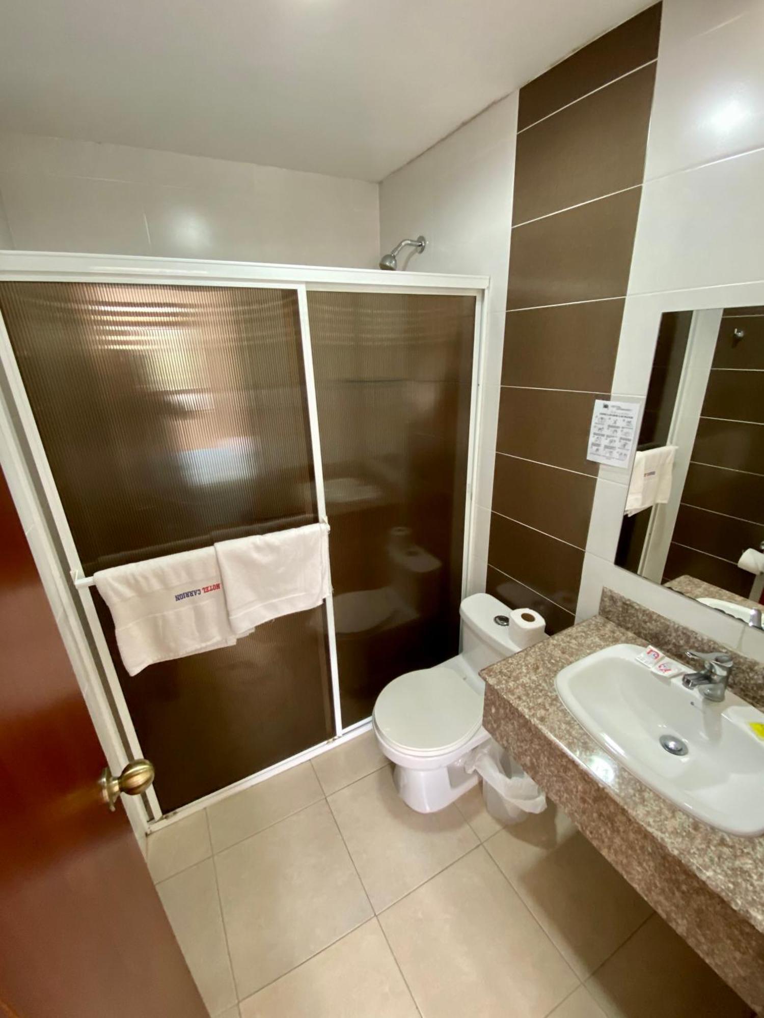 Hotel Carrion Loja Ruang foto